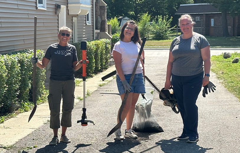 Keep Smiling Dental team doing community service